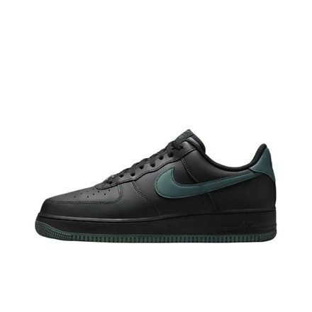 NIKE Nike Air Force 1 Slip-Resistant